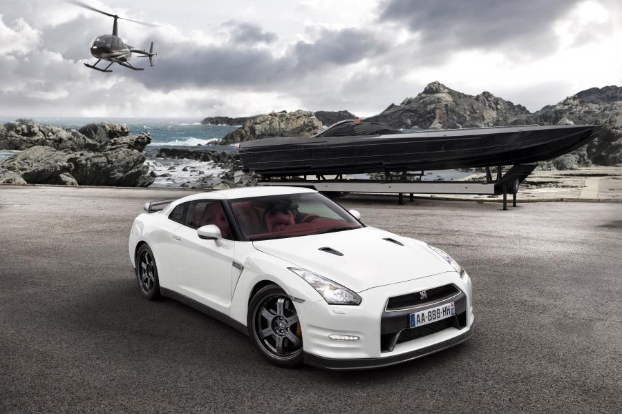  Nissan GT-R Egoist 2011 года  (фото 37 из 50)